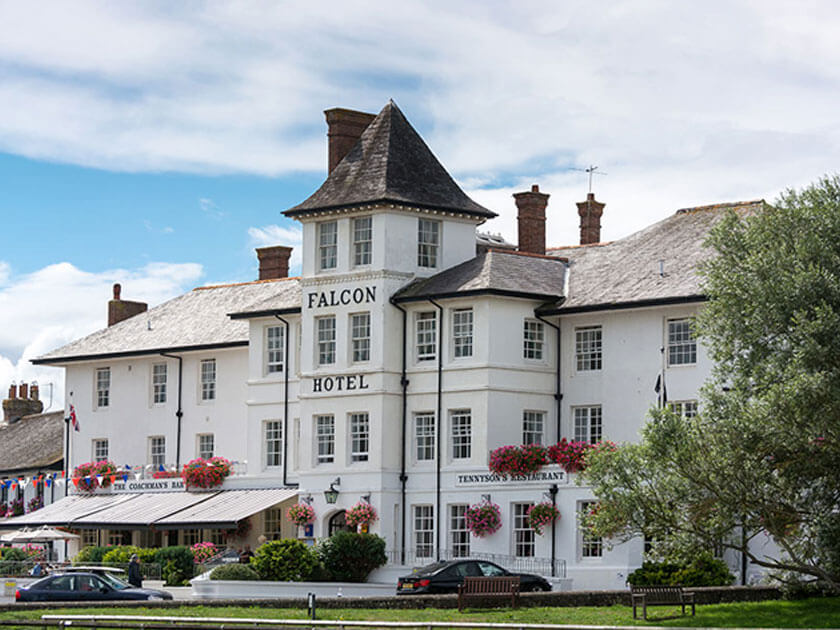 Falcon Hotel